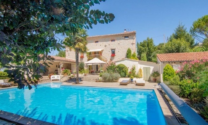 Aguts Cabaña | Holiday cottage in Pays de Cocagne, peaceful with large swimming pool