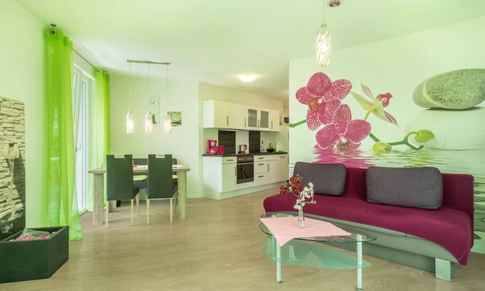 Sipplingen Apartamento | Apartamento vacacional "Orchidee" con gran terraza con vistas al lago, barbacoa, Wi-Fi y televisión