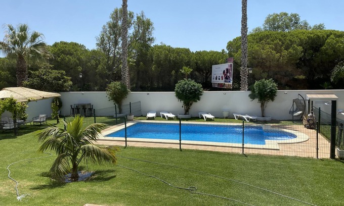 Campano Casa | Casa de vacaciones Villa Loma Beach con piscina, jardín y Wi-Fi