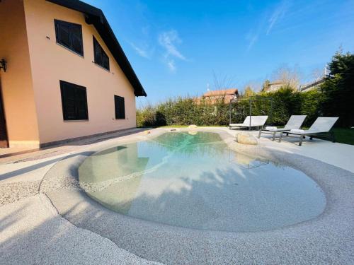 Melazzo Apartamento | Holiday Flat in Villa San Gregorio with pool