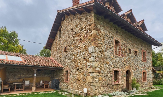 Robledo de la Guzpena Casa | Casa de vacaciones 'La Venta Del Alma' con vistas a la montaña, terraza privada y Wi-Fi