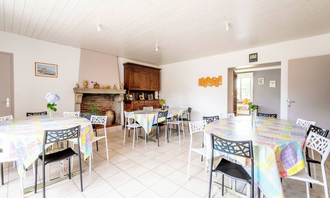 Saint-Etienne-du-Bois Casa | Casa de vacaciones 'Gîte La Clé Des Champs' con terraza privada y jardín privado