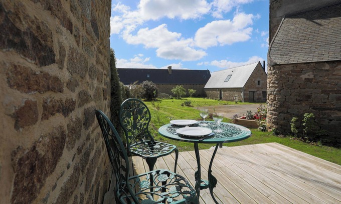 Saint-Michel-en-Greve Casa | Casa de vacaciones 'Gite Des Hauts Grève - Penty' con terraza compartida y Wi-Fi