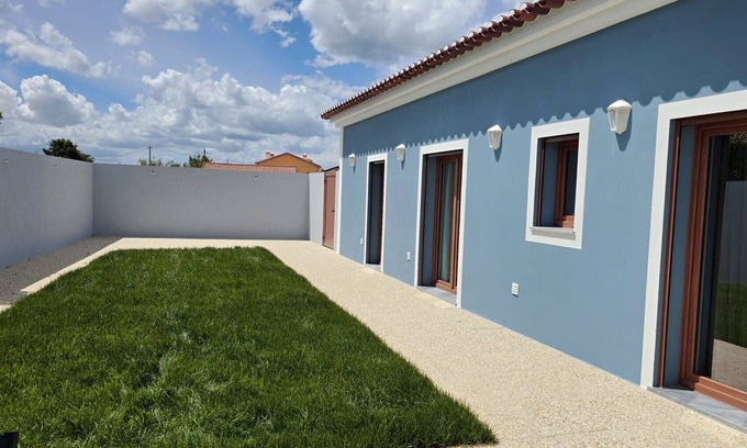 Atalaia Casa | Holiday Home 'Full House in Santa Bárbara' with Sea View, Private Terrace and Wi-Fi