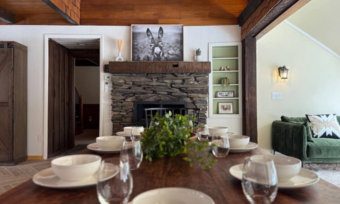 Killington Casa | Holiday Haus- AC, game room, near golf