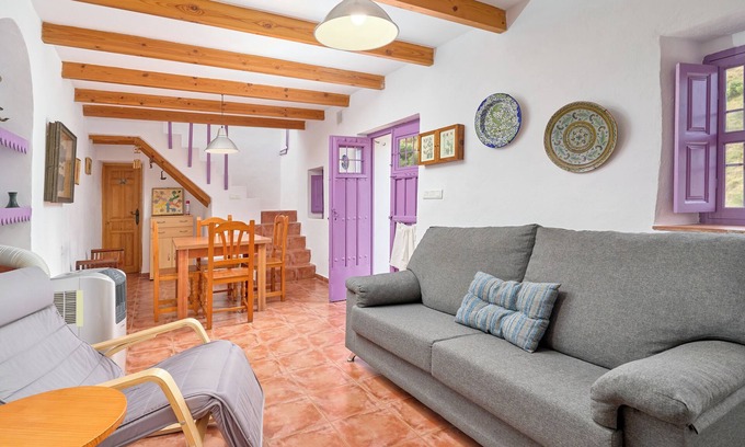 Canillas de Aceituno Casa | Casa de vacaciones 'Casa Rural El Tesillo' con vistas a la montaña y Wi-Fi