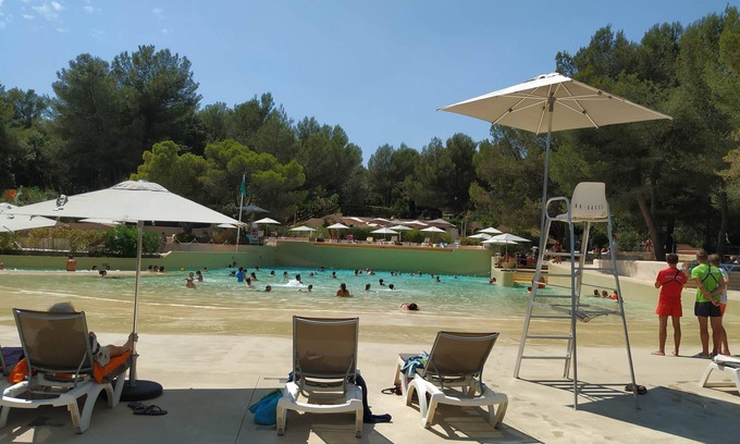 Mallemort Casa | Holiday house in Provence in a golf domain.