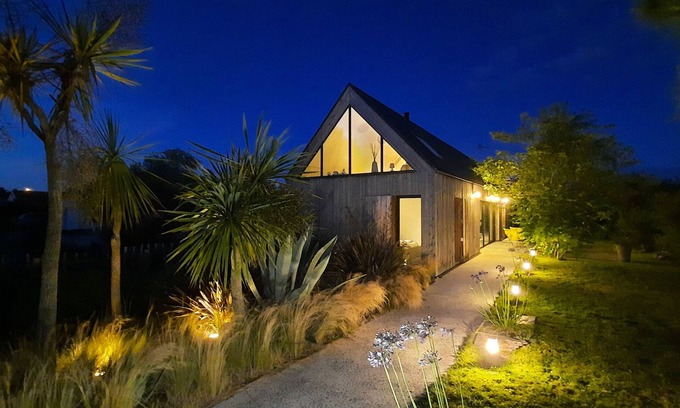 Saint-Cast-le-Guildo Casa | Casa de vacaciones 'Mézon Ermine' con terraza compartida, jardín privado y Wi-Fi
