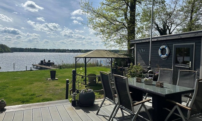 Zernsdorf Casa | Casa de vacaciones 'Häuser' con vistas al lago, terraza privada y WLAN