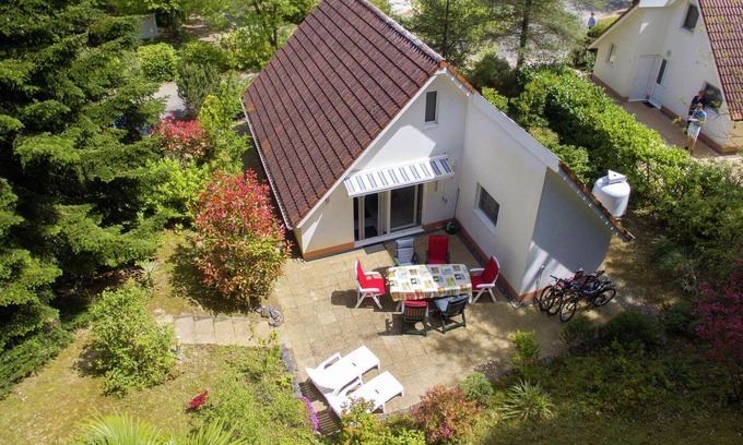 Daumazan-sur-Arize Villa | Cómoda casa con terraza en un pueblo acogedor de vacaciones