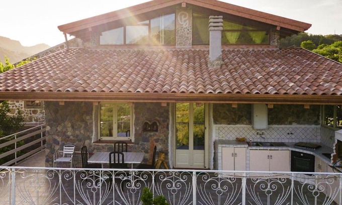 Motta Camastra Casa | Holiday home, Francavilla di Sicilia