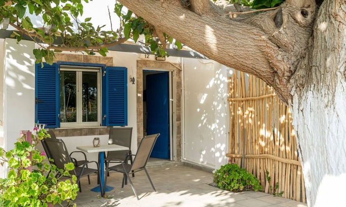 Kipri Casa | Holiday Home '12 Perasma Kypri Beach Apt' with Private Terrace, Wi-Fi and Air Conditioning