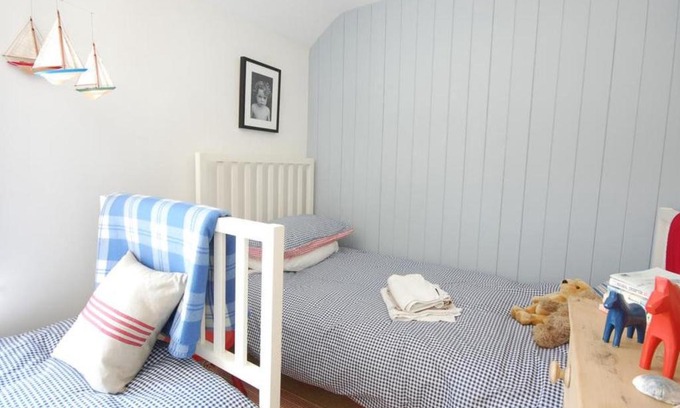 Docking Casa | Holiday Home 4 Church Terrace by Interhome