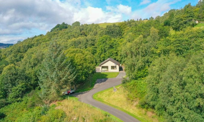 East Lewiston Casa | Holiday Home Achmony Byre by Interhome