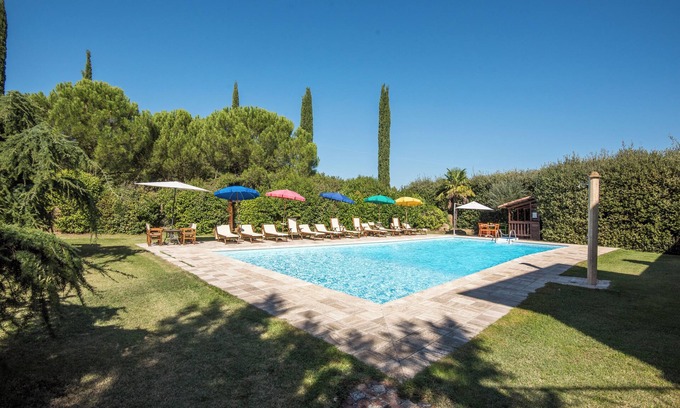 Serre di Rapolano Otro | Casa Vacaciones "Agriturismo Ischieto - Il Pino" con piscina compartida y Wi-Fi