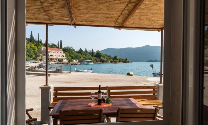 Hodilje Casa | Casa de vacaciones Anima Maris- Casa dúplex de dos habitaciones con terraza y vistas al mar