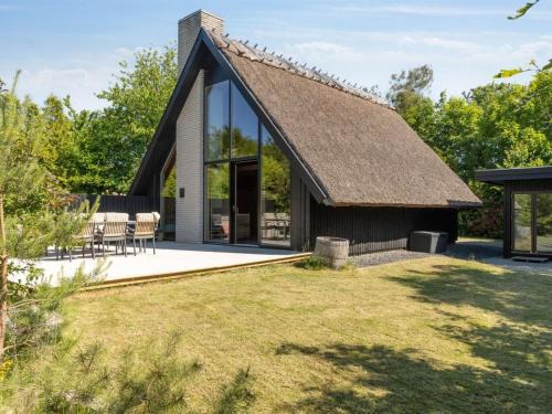 Holloselund Casa | Holiday Home Anssi - 300m from the sea by Interhome