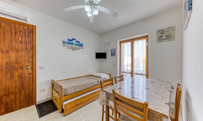 Lido Marini Casa | Casa de vacaciones 'Appartamento A 50 M Dal Mare' con balcón y aire acondicionado