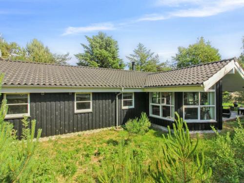 Torup Strand Casa | Holiday Home Arlett - 950m from the sea by Interhome
