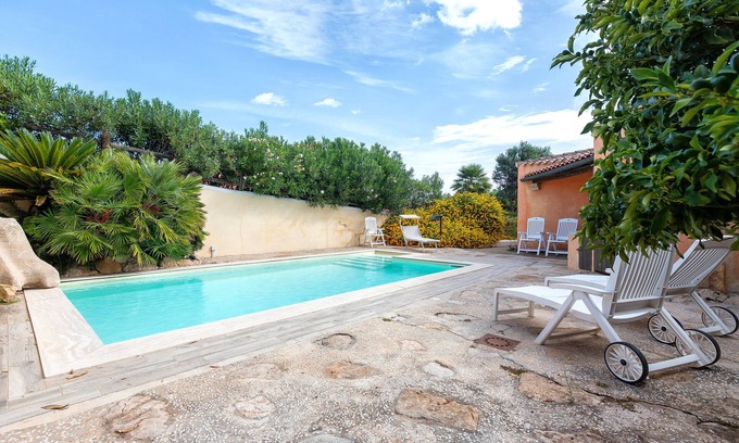 Punta De Su Turrione Casa | Casa de vacaciones 'Aurora' con piscina privada, Wi-Fi y aire acondicionado