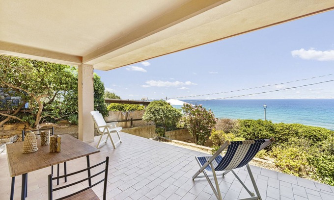 Marina di Gutturu Flumini Casa | Casa de vacaciones 'Aventino Gutturu' con vistas al mar, terraza privada y jardín privado