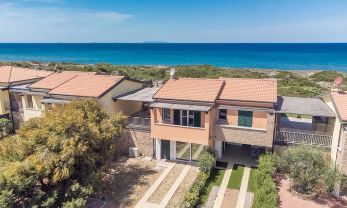 Pirotto Li Frati Casa | Holiday Home Baia delle Mimose by Interhome