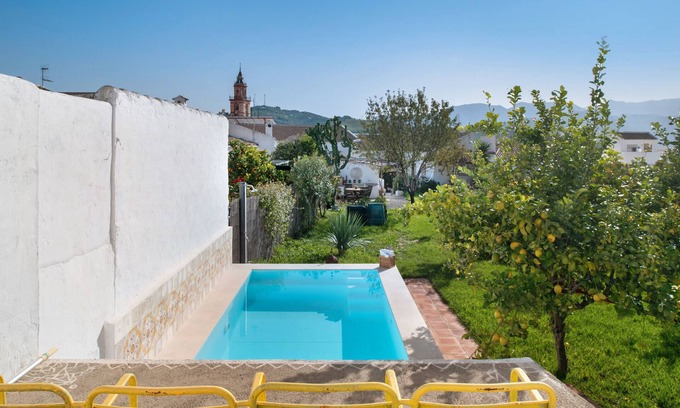 Algodonales Casa | Casa de vacaciones 'Baraka' con vistas a la montaña, Wi-Fi y aire acondicionado
