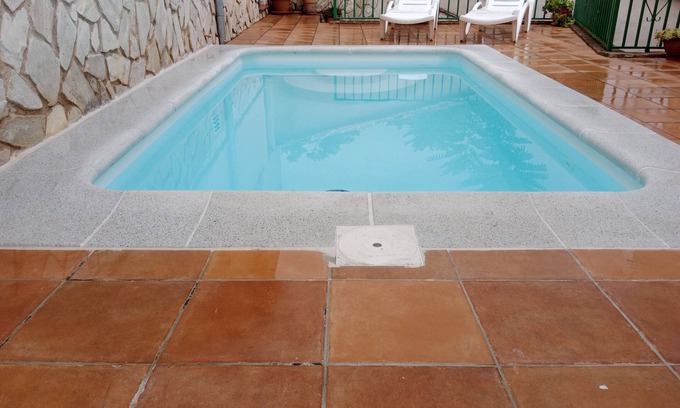 Santa Elena Casa | Casa de vacaciones 'Batalla Navas de Tolosa' con vistas a la montaña, piscina y Wi-Fi