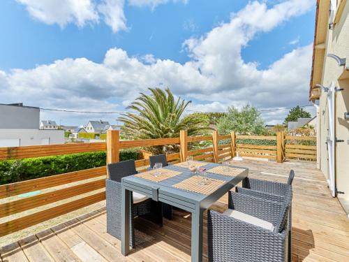 Denneville Casa | Holiday Home Bellevue by Interhome