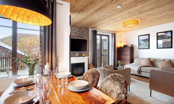 Heringhausen Casa | Casa de vacaciones "Bergchalet 20" con vistas al lago, terraza privada y wifi