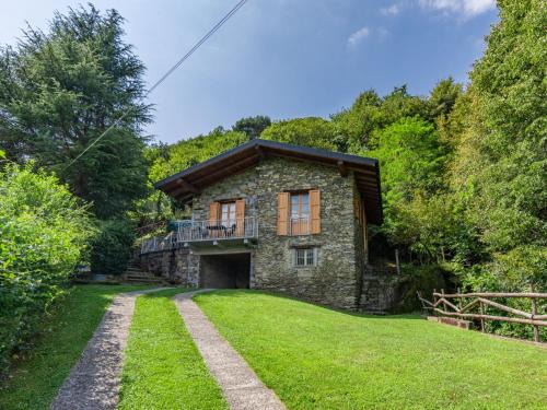 Pianello del Lario Casa | Holiday Home Bragna by Interhome