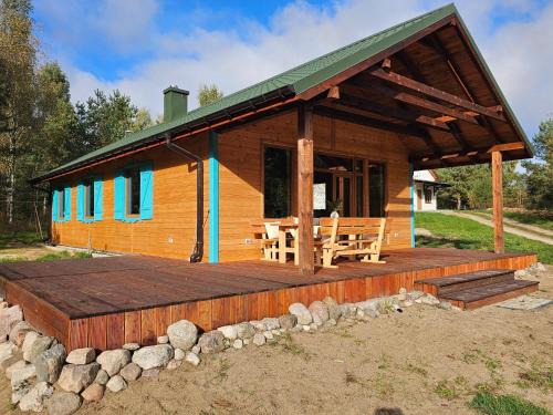 Szczecinek Casa | Holiday Home by Lake Wierzchowo with Private Beach