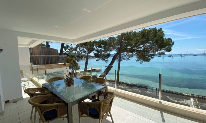 Puerto de Pollensa Casa | Casa Catalina 2A Tres Dormitorios con vistas al mar, Wi-Fi y terraza