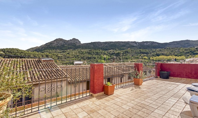 La Vall de Laguar Casa | Casa de vacaciones 'Ca Lluis' con terraza privada, Wi-Fi y aire acondicionado
