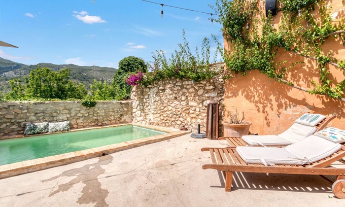 Beniali Casa | Casa de vacaciones 'Ca la Pasita 26' con piscina, vistas a la montaña y Wi-Fi