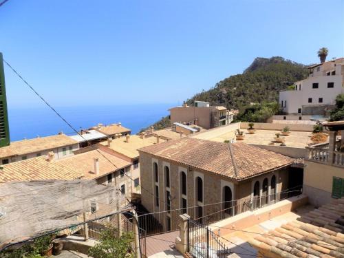 Banyalbufar Casa | Holiday Home Ca sa padrina by Interhome
