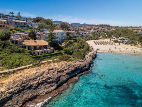 Cala Anguila-Cala Mendia Casa | Holiday Home Cala Mendia Sea Views by Interhome