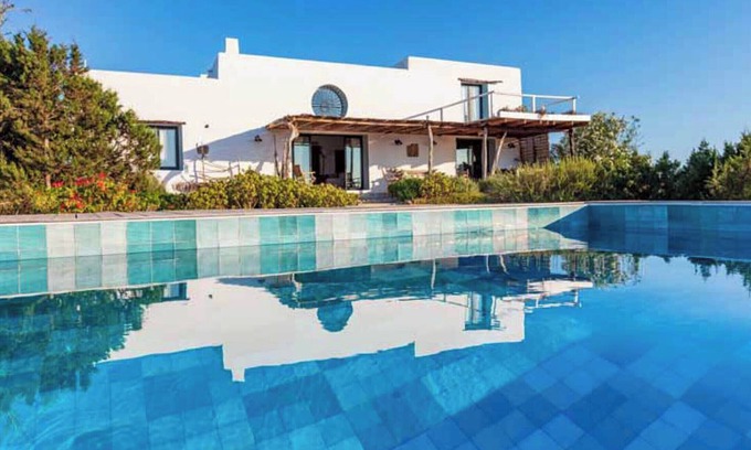 Formentera Casa | Casa de vacaciones 'Can Piedrópolis' con vistas al mar, piscina privada y Wi-Fi
