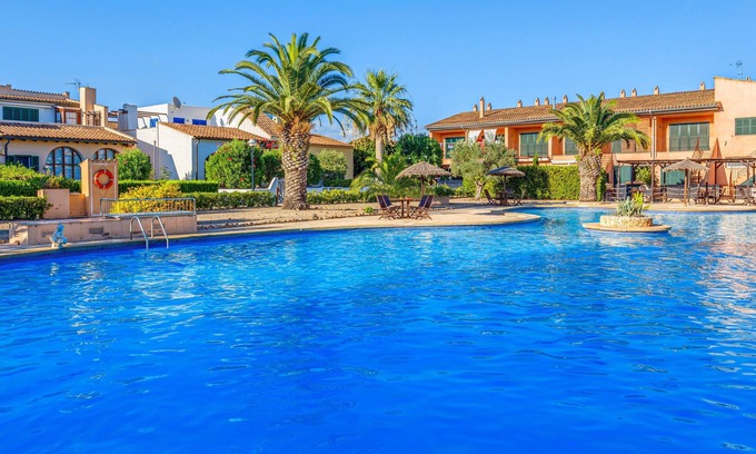 Campos Casa | Casa de vacaciones "Can Om" con jardín, terraza, piscina compartida y Wi-Fi