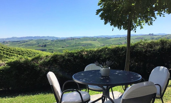 Barolo Casa | Holiday Home Cannubi in Barolo