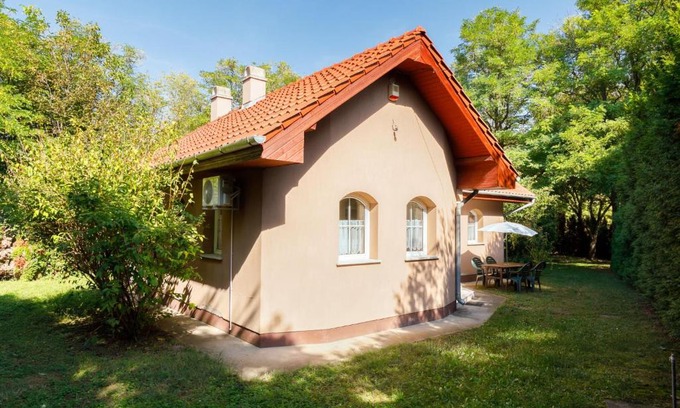 Balatonoszod Casa | Holiday Home Capella by Interhome