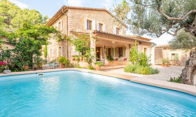 Sóller Casa | Casa de vacaciones 'Casa Amber' con vistas a la montaña, Wi-Fi y aire acondicionado