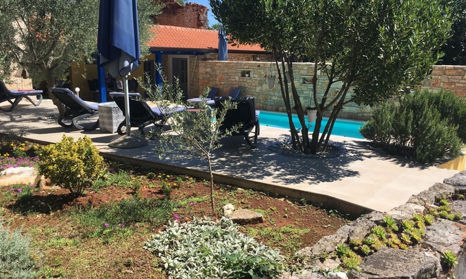 Stifanici Villa | Family Friendly, Pets Welcome, wifi, buena relación calidad-precio