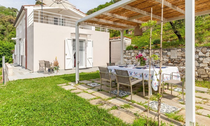 Massarosa Casa | Casa de vacaciones 'Casa Lu' con vistas al mar, Wi-Fi y aire acondicionado