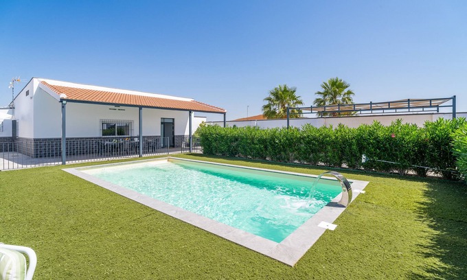 La Lantejuela Casa | Casa de vacaciones 'Casa Rural Villa Gordito' con piscina privada, Wi-Fi y aire acondicionado