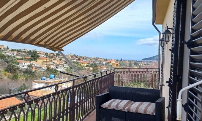 Monreale Casa | Casa de vacaciones "Casa Splendida" con vistas a la montaña, terrazas y Wi-Fi