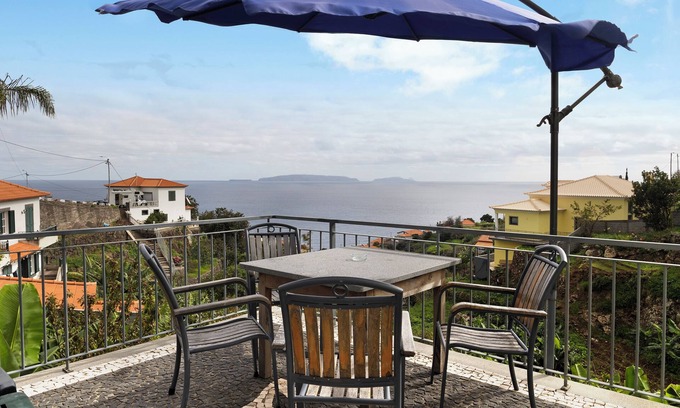Gaula Casa | Casa de vacaciones "Casa T2" con vistas al mar, terraza privada y Wi-Fi