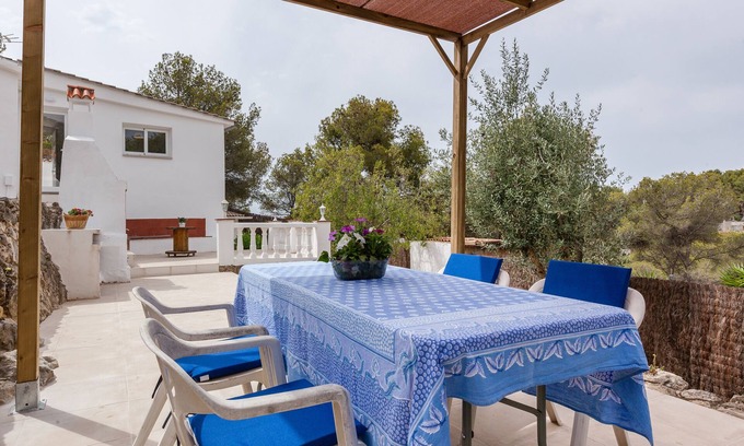 Canyelles Casa | Casa de vacaciones "Casita Palmeras" con vistas a la montaña, jardín privado y Wi-Fi