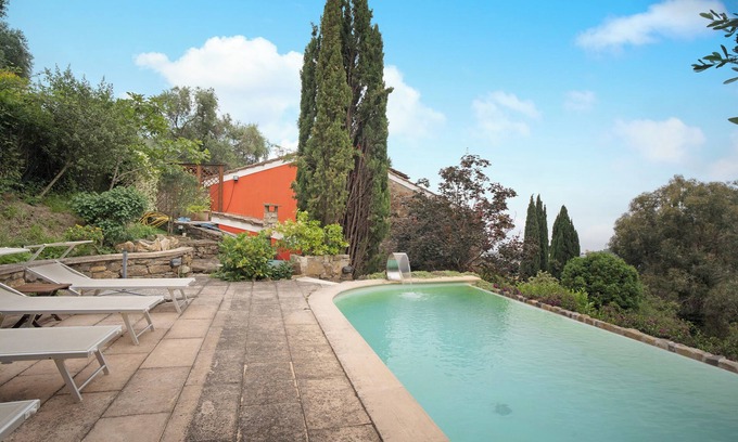 Sanremo Casa | Casa de vacaciones 'Casone' con vistas al mar, Wi-Fi y aire acondicionado