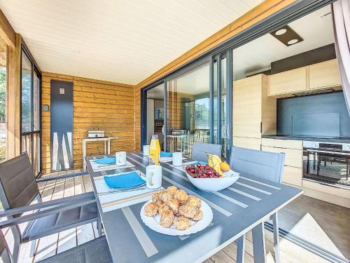 Guerande Casa | Holiday Home Chalet moderne La Baule-Guérande by Interhome